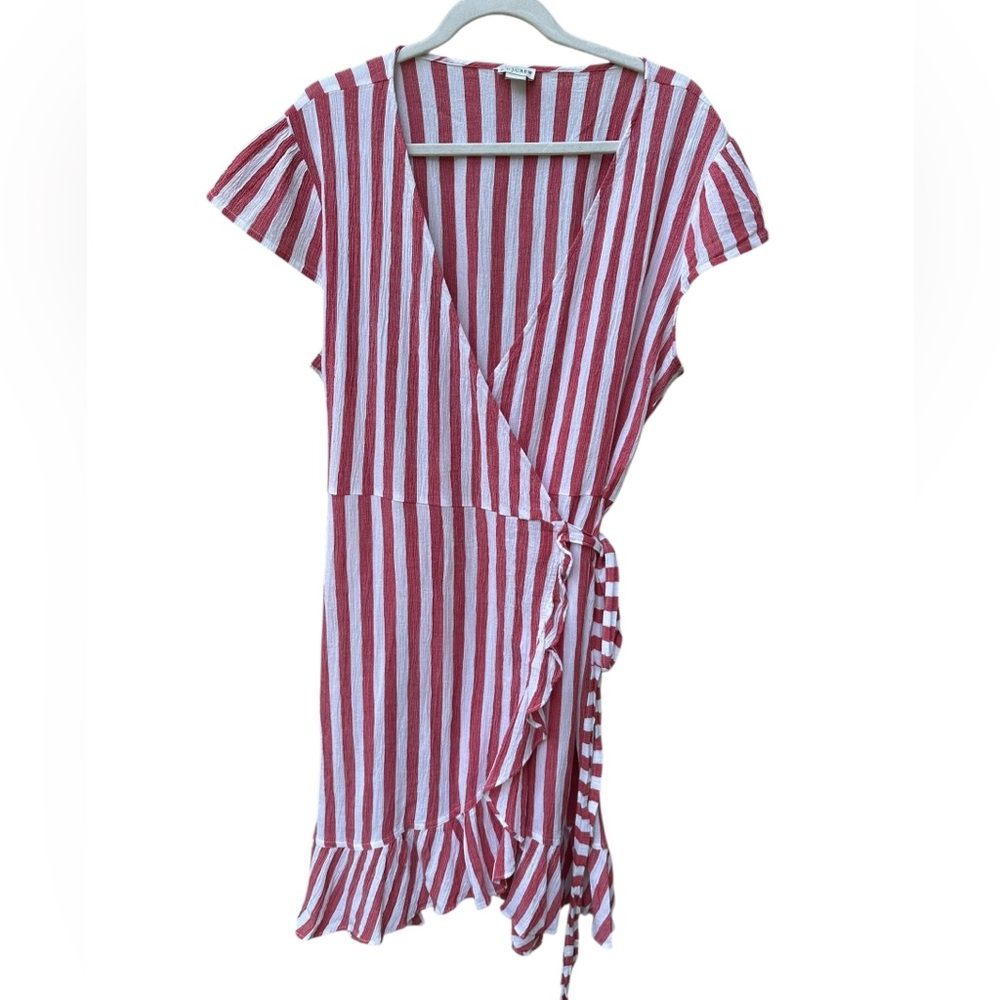 Elegant Striped Wrap Dress tin Red and White